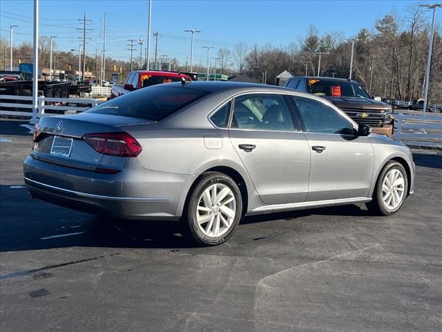 2018 Volkswagen Passat 2.0T SE Technology