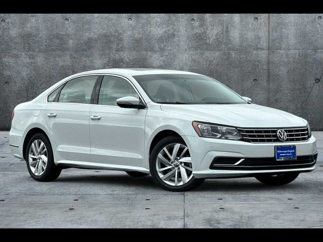 2018 Volkswagen Passat 2.0T SE