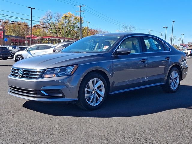 2018 Volkswagen Passat 2.0T SE