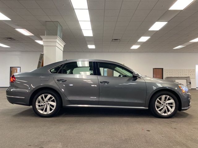 2018 Volkswagen Passat 