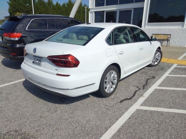 2018 Volkswagen Passat 2.0T SE Technology