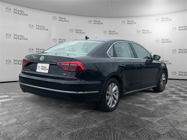 2018 Volkswagen Passat 2.0T SE