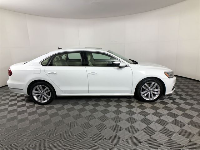 2018 Volkswagen Passat 2.0T SE