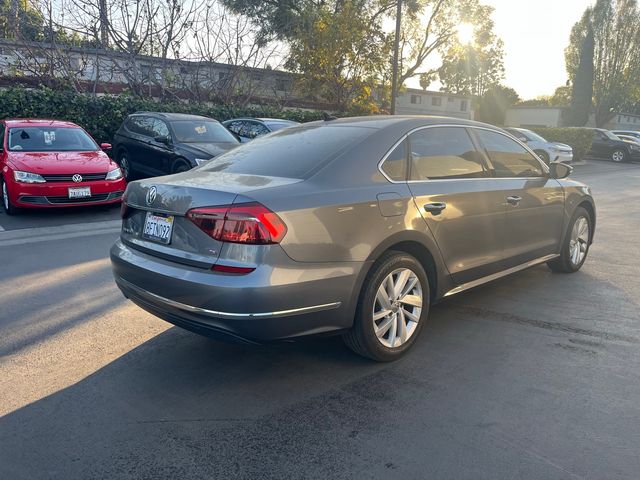 2018 Volkswagen Passat 