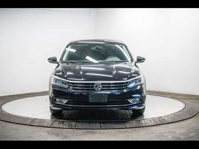 2018 Volkswagen Passat 2.0T SE