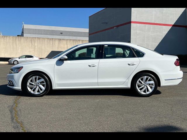 2018 Volkswagen Passat 2.0T SE