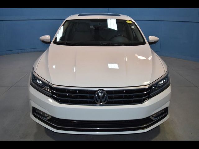 2018 Volkswagen Passat 2.0T SE