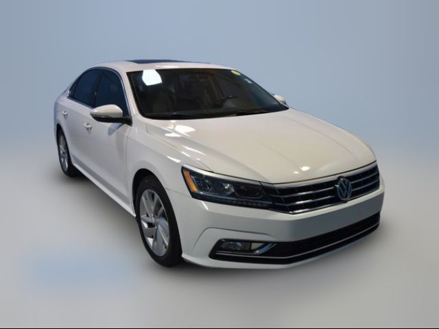 2018 Volkswagen Passat 2.0T SE