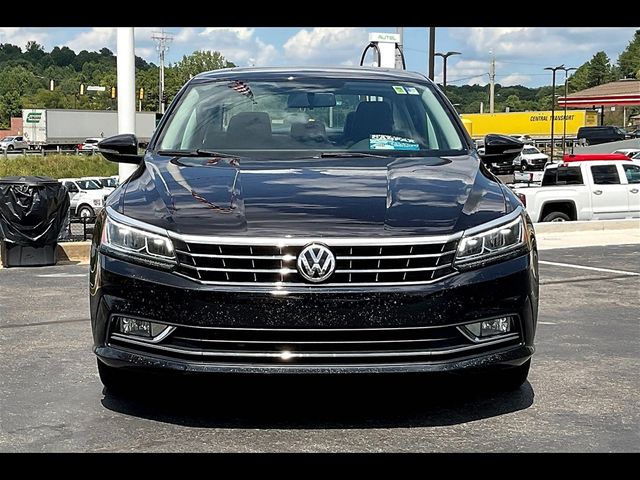 2018 Volkswagen Passat 2.0T SE