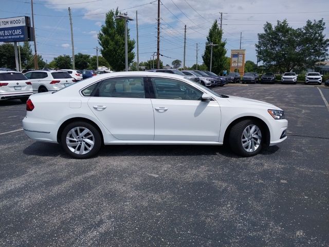 2018 Volkswagen Passat 2.0T SE