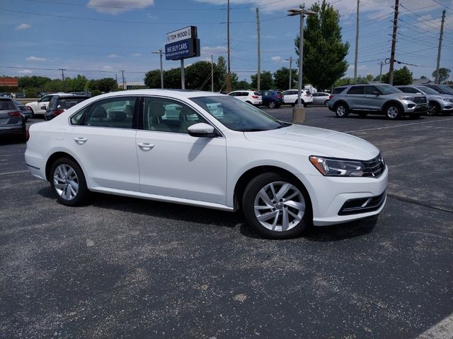 2018 Volkswagen Passat 2.0T SE