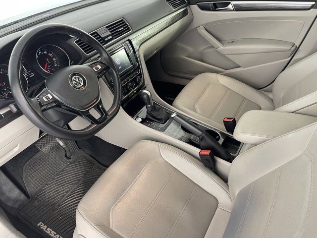 2018 Volkswagen Passat 2.0T SE