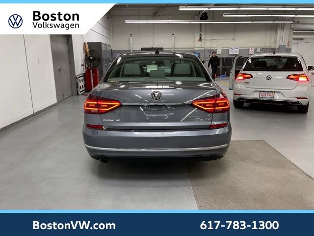 2018 Volkswagen Passat 2.0T SE Technology