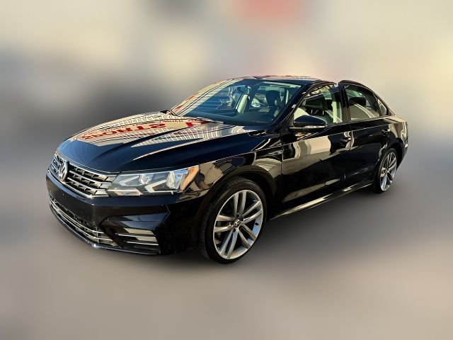 2018 Volkswagen Passat R-Line