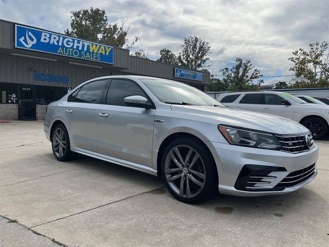 2018 Volkswagen Passat R-Line