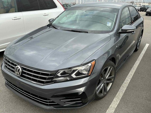 2018 Volkswagen Passat R-Line