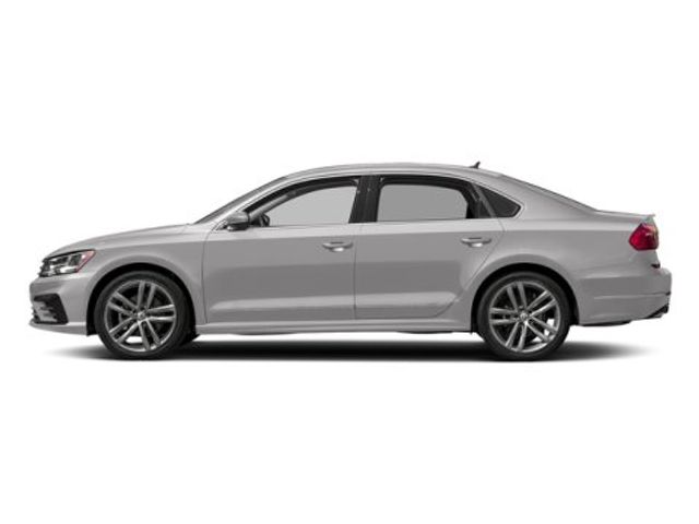 2018 Volkswagen Passat R-Line