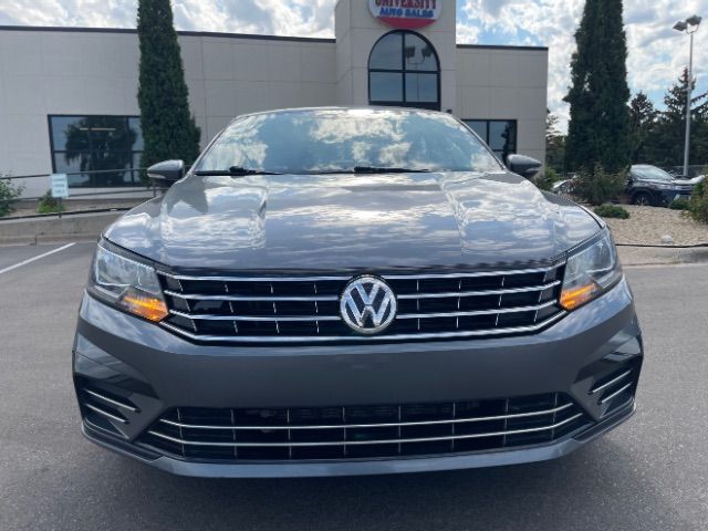 2018 Volkswagen Passat R-Line