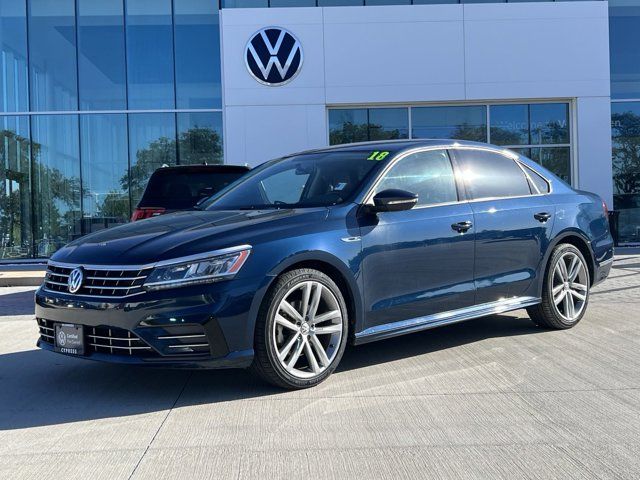 2018 Volkswagen Passat R-Line