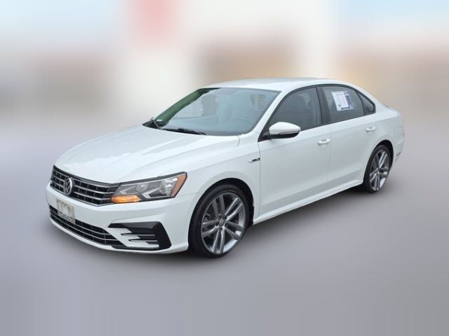 2018 Volkswagen Passat R-Line