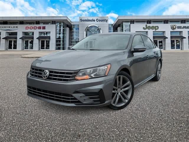 2018 Volkswagen Passat R-Line