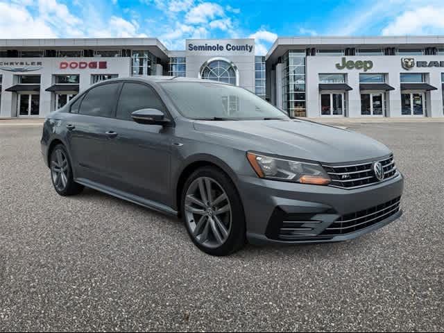 2018 Volkswagen Passat R-Line