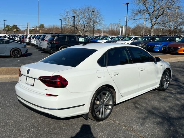 2018 Volkswagen Passat R-Line