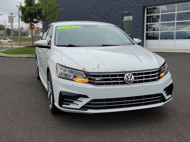 2018 Volkswagen Passat R-Line