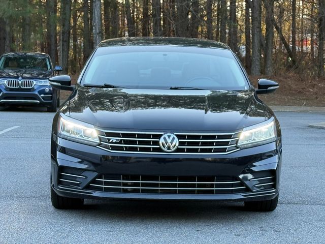 2018 Volkswagen Passat R-Line