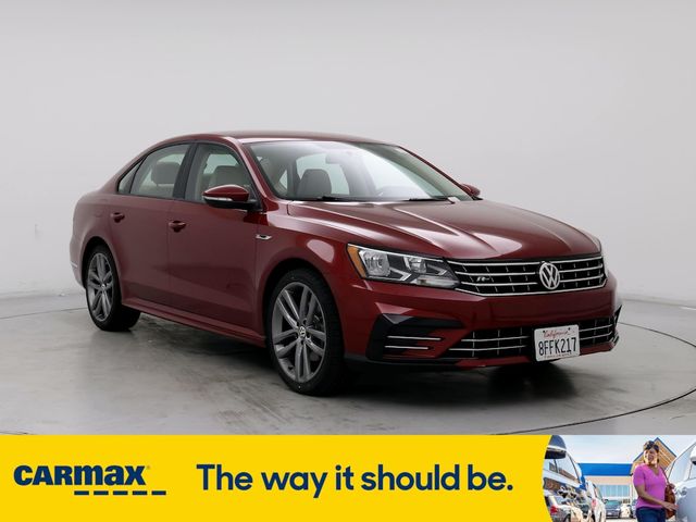 2018 Volkswagen Passat R-Line