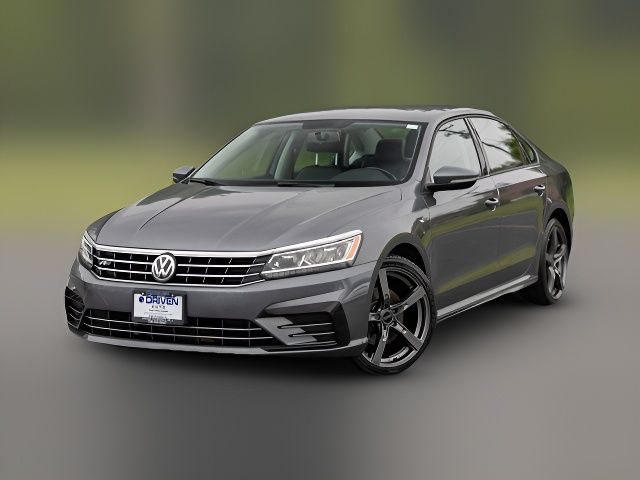 2018 Volkswagen Passat R-Line