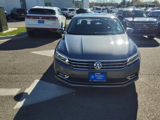 2018 Volkswagen Passat 2.0T SE