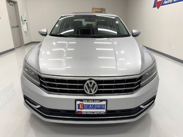 2018 Volkswagen Passat 2.0T SE Technology