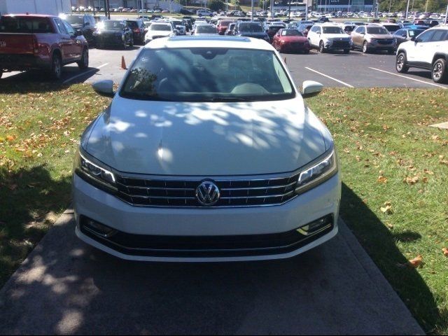 2018 Volkswagen Passat V6 SEL Premium