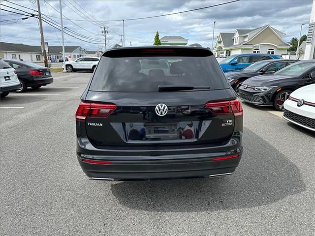 2018 Volkswagen Tiguan S