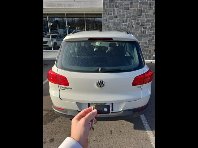 2018 Volkswagen Tiguan Limited Base