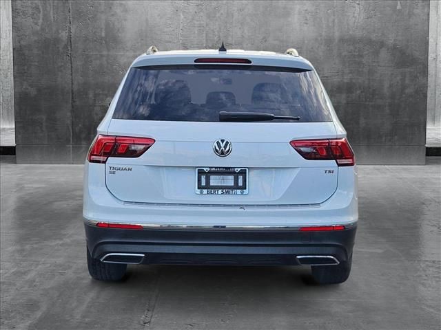 2018 Volkswagen Tiguan SE