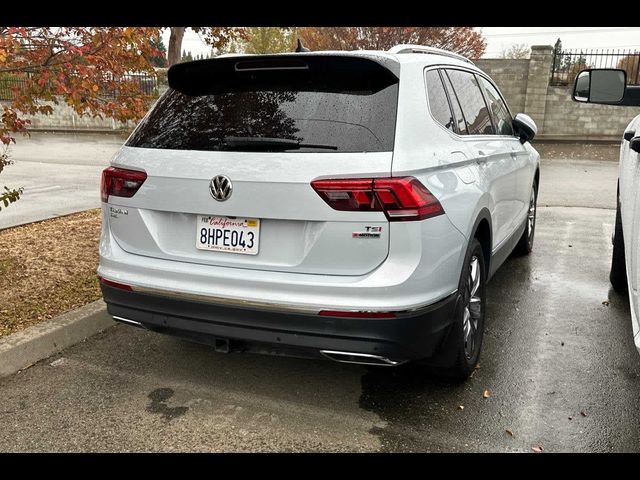 2018 Volkswagen Tiguan SEL Premium