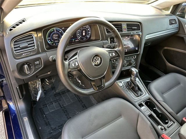 2018 Volkswagen e-Golf SEL Premium