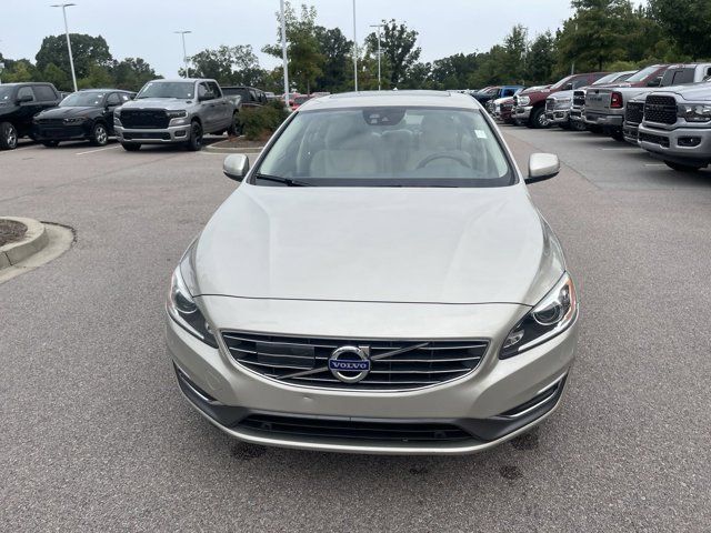 2018 Volvo S60 Inscription Platinum