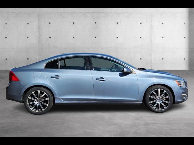 2018 Volvo S60 Inscription Platinum