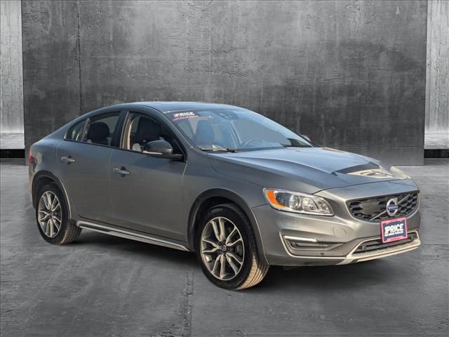 2018 Volvo S60 Cross Country Base