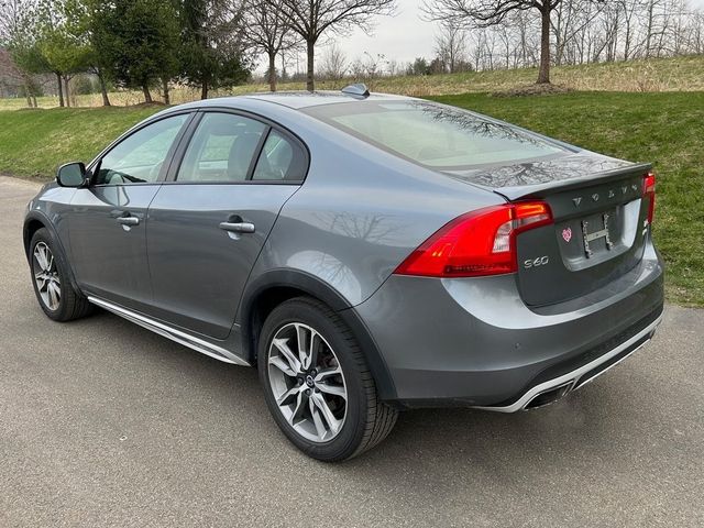 2018 Volvo S60 Cross Country Base
