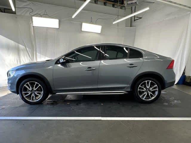 2018 Volvo S60 Cross Country Base