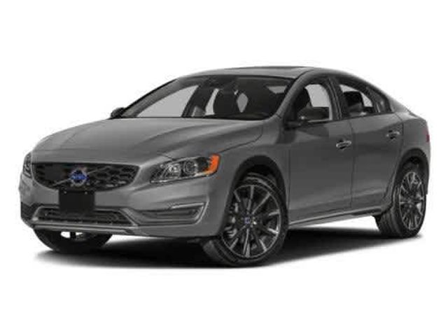 2018 Volvo S60 Cross Country Base