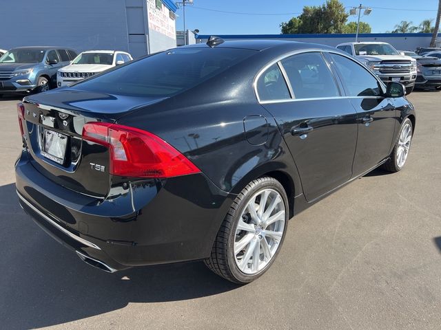 2018 Volvo S60 Inscription Platinum