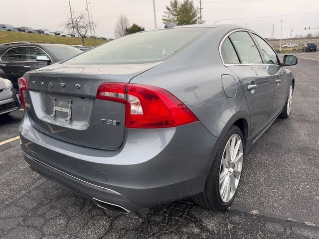 2018 Volvo S60 Inscription Platinum