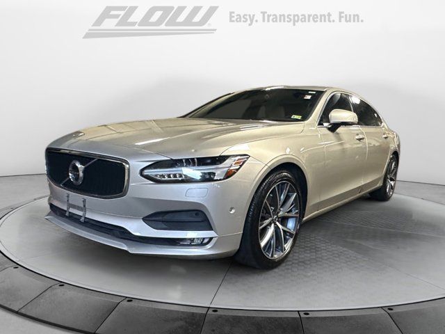 2018 Volvo S90 Momentum