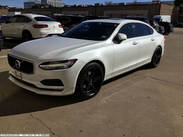 2018 Volvo S90 Momentum