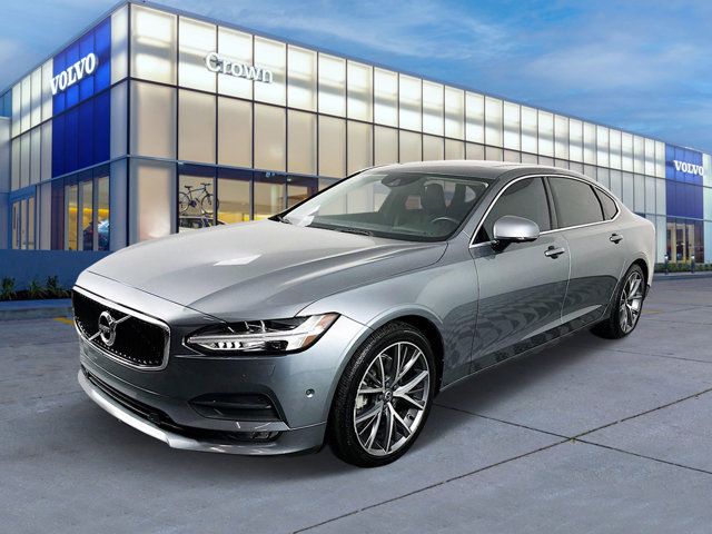 2018 Volvo S90 Momentum